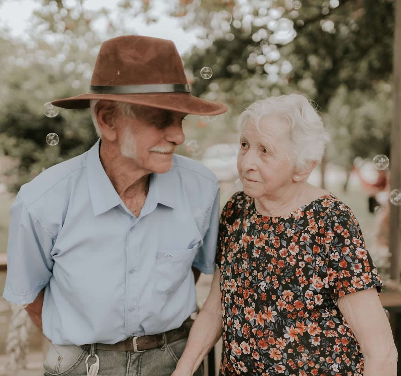 photo by alexander mass Romantic Elderly Couple